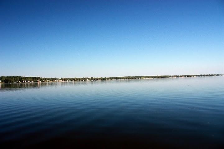 Beachfront Hotel Houghton Lake Nature photo