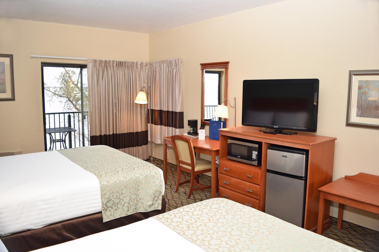 Beachfront Hotel Houghton Lake Exterior photo